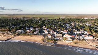 New JacquieEtMichelTV Lily White Irresistibly Mischievous