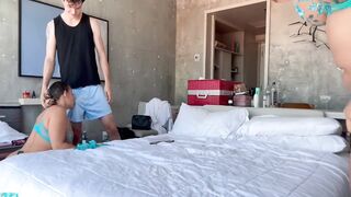 New Carmela Clutch Ashlyn Peaks