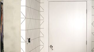 NEW Valentina Nappi – Thick MILF Gets Her Ass Pounded in Public Gym