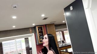 Violett Voss The Seductive MILF Explores Naughty Step Fantasy RolePlay