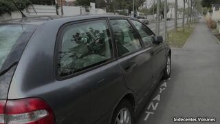 Clara cougar salope bisexuelle initie la jeune Isabelle aux plaisirs extrêmes multi-sexes !