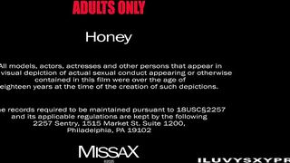 New Ellie Nova Honey